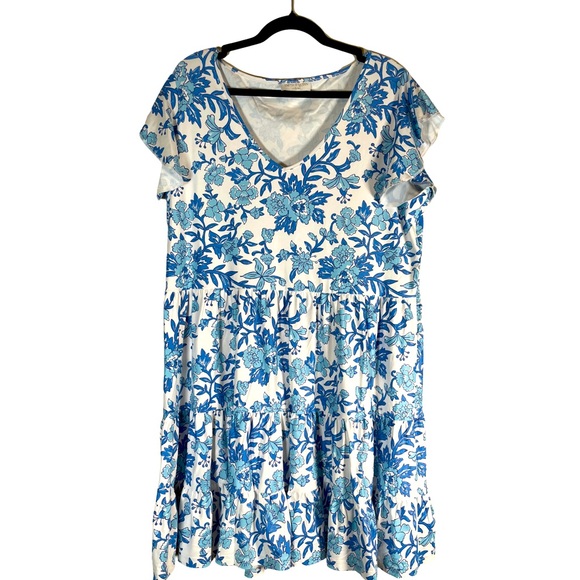 Smith & Quinn Dresses & Skirts - Floral Blue and White Mini Dress from Smith & Quinn, worn once !